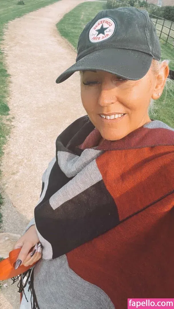 Jan Burton / https: / jan_burton1 / janburton Onlyfans Photo Gallery 