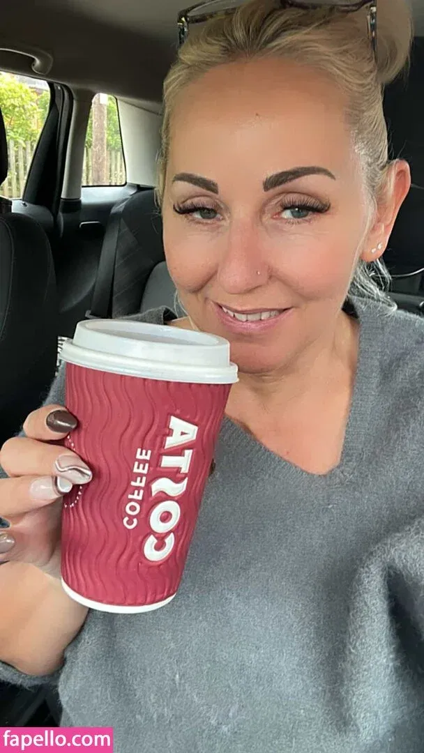 Jan Burton / https: / jan_burton1 / janburton Onlyfans Photo Gallery 