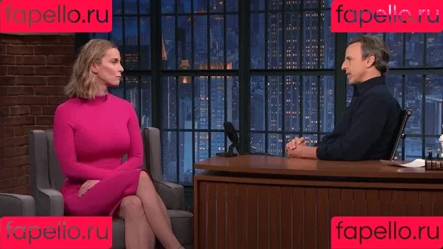 Betty Gilpin / voldemortbarbieclown Onlyfans Photo Gallery 