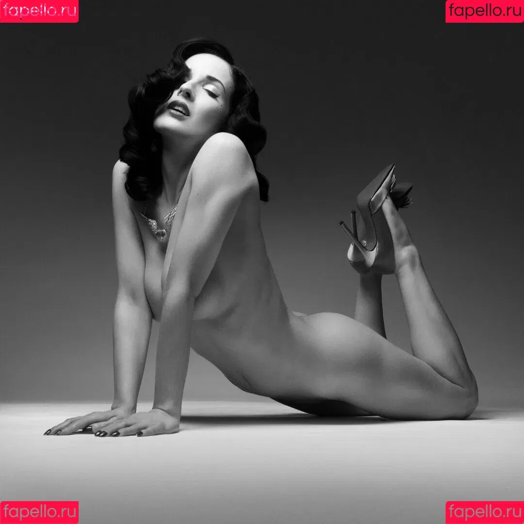 Dita Von Teese / Ditavonteese / creepy___spice Onlyfans Photo Gallery 