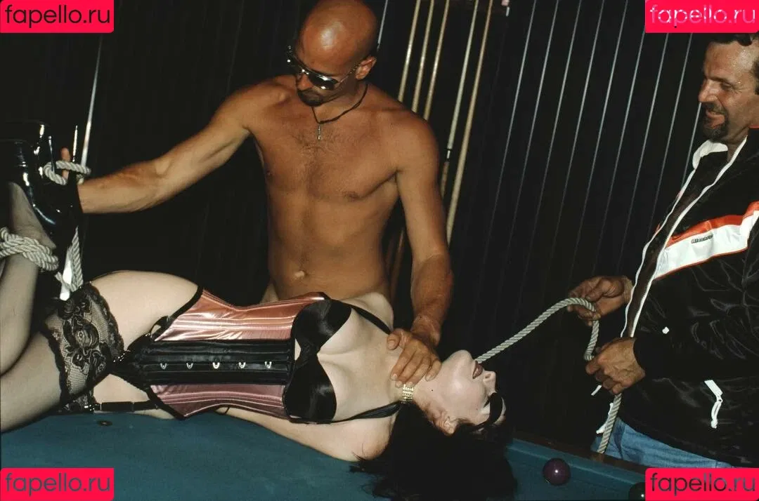 Dita Von Teese / Ditavonteese / creepy___spice Onlyfans Photo Gallery 