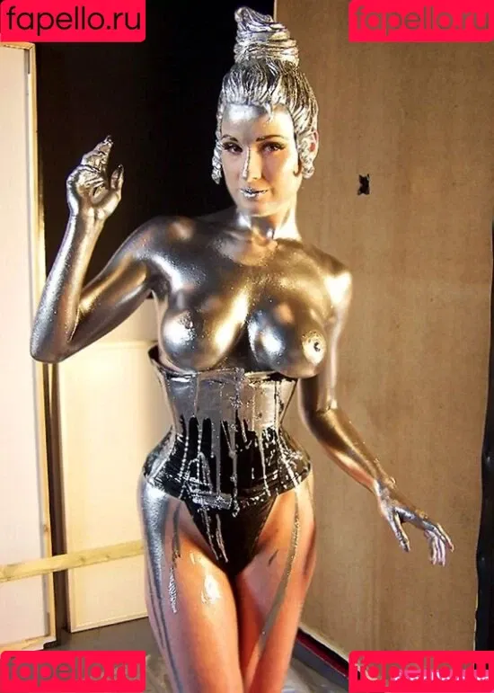 Dita Von Teese / Ditavonteese / creepy___spice Onlyfans Photo Gallery 