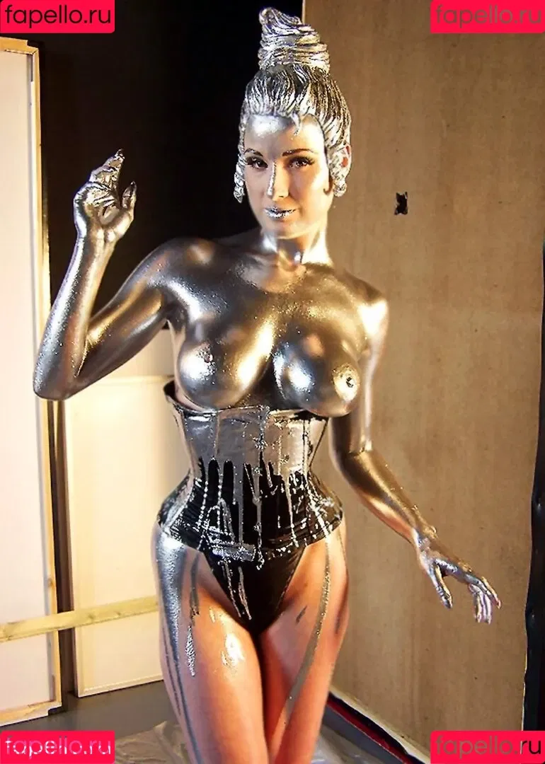 Dita Von Teese / Ditavonteese / creepy___spice Onlyfans Photo Gallery 