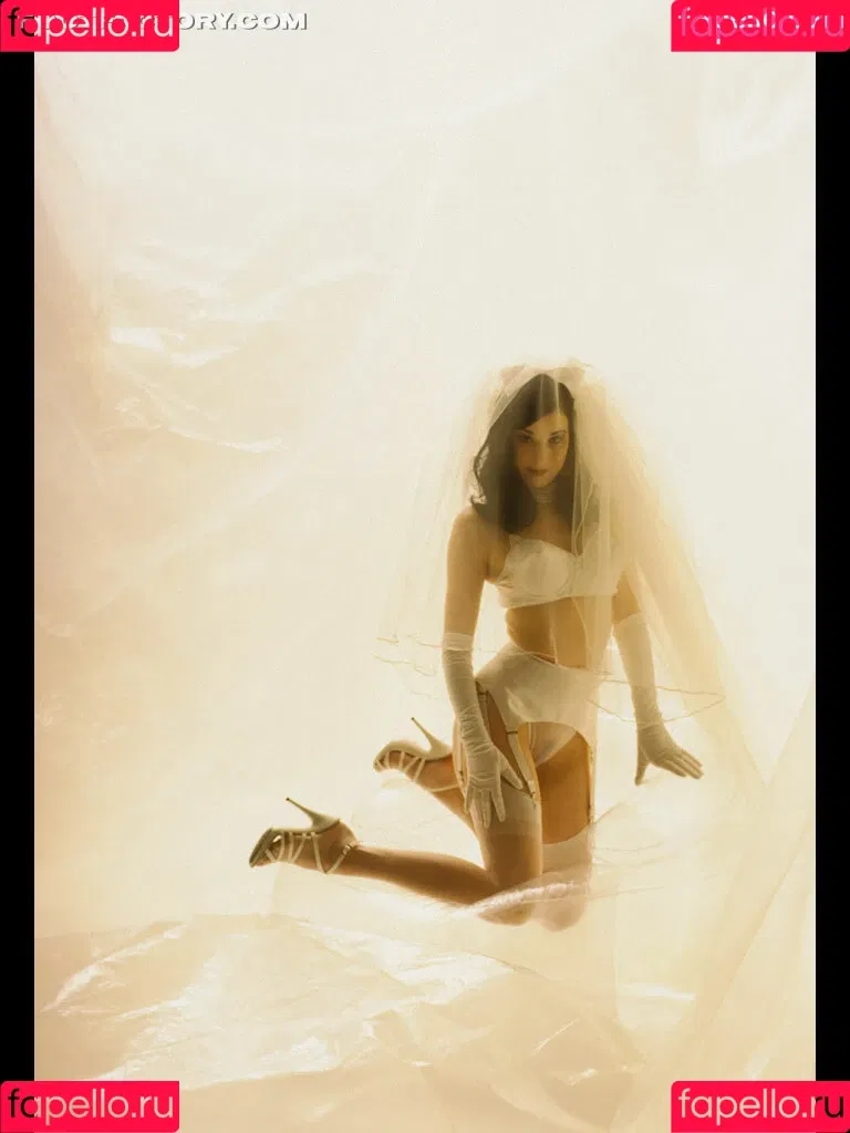 Dita Von Teese / Ditavonteese / creepy___spice Onlyfans Photo Gallery 