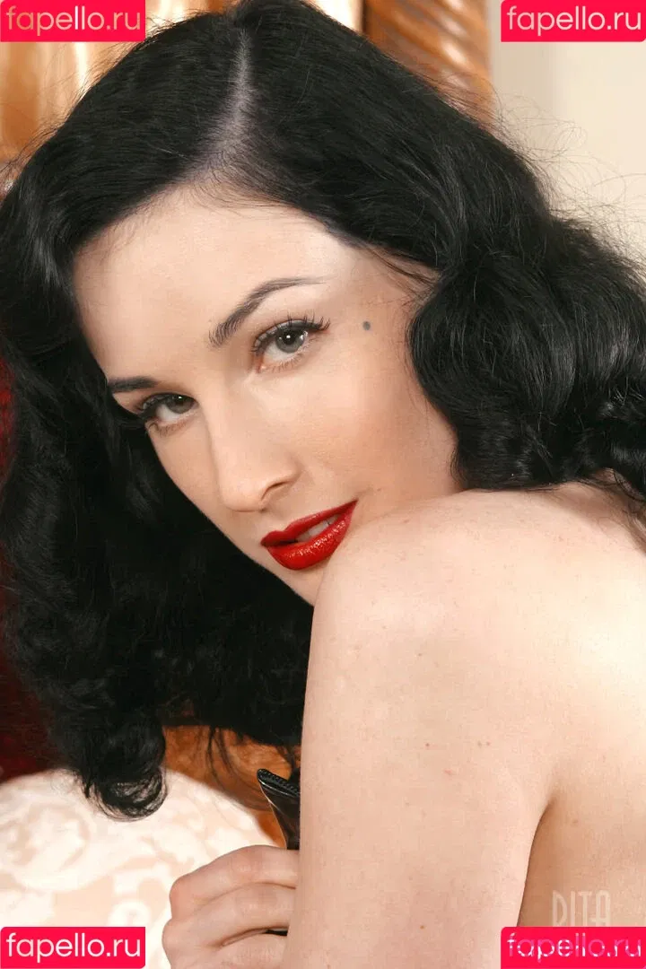 Dita Von Teese / Ditavonteese / creepy___spice Onlyfans Photo Gallery 