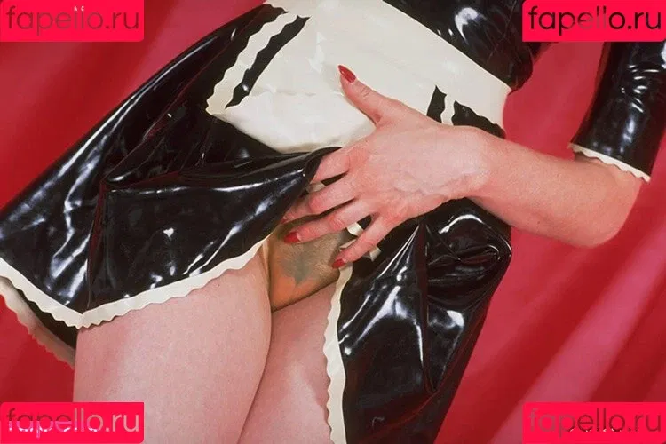 Dita Von Teese / Ditavonteese / creepy___spice Onlyfans Photo Gallery 