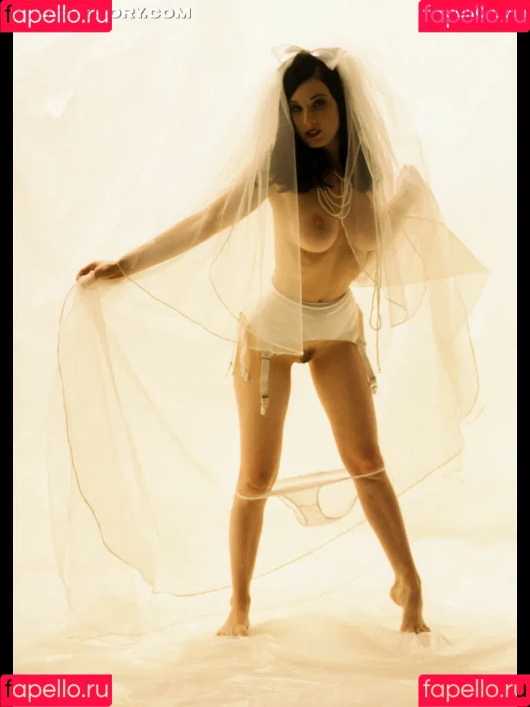 Dita Von Teese / Ditavonteese / creepy___spice Onlyfans Photo Gallery 