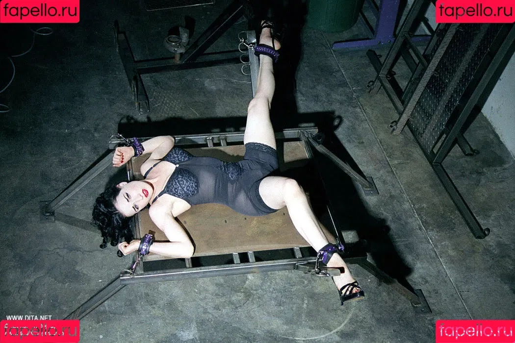 Dita Von Teese / Ditavonteese / creepy___spice Onlyfans Photo Gallery 