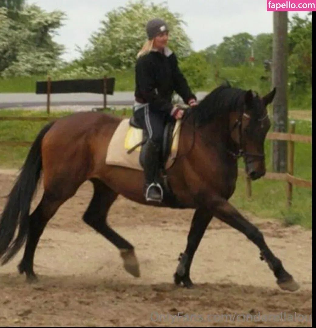 cindarellaa__ / cindarellalou Onlyfans Photo Gallery 