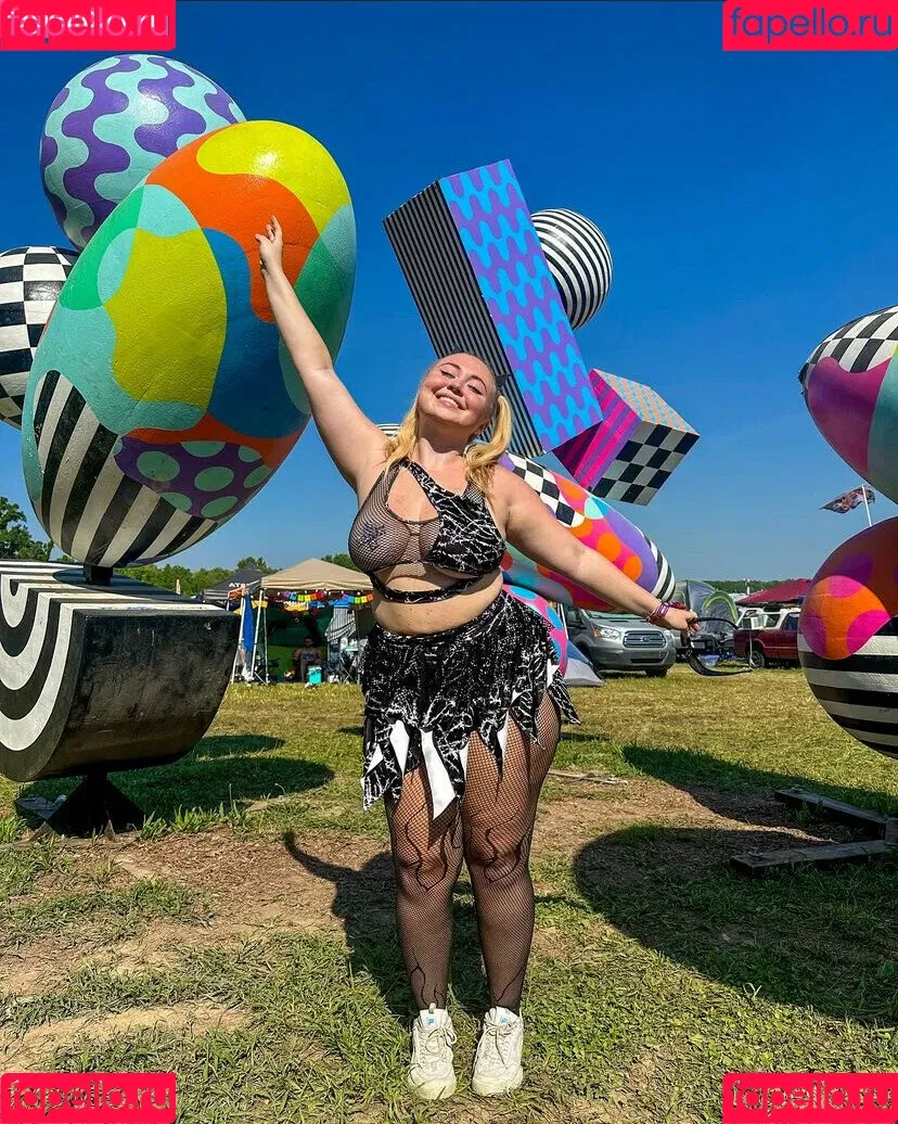 Niki Peacock / presidentniki Onlyfans Photo Gallery 