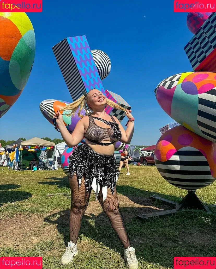 Niki Peacock / presidentniki Onlyfans Photo Gallery 