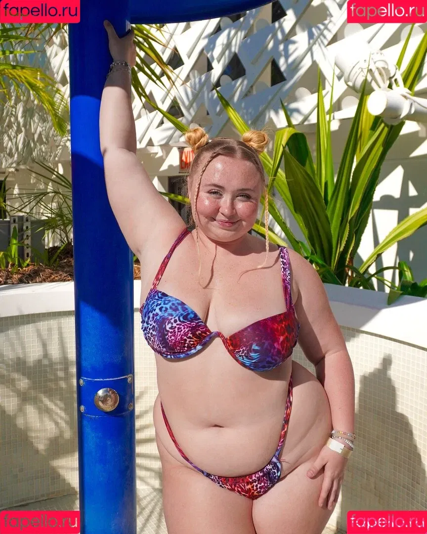 Niki Peacock / presidentniki Onlyfans Photo Gallery 