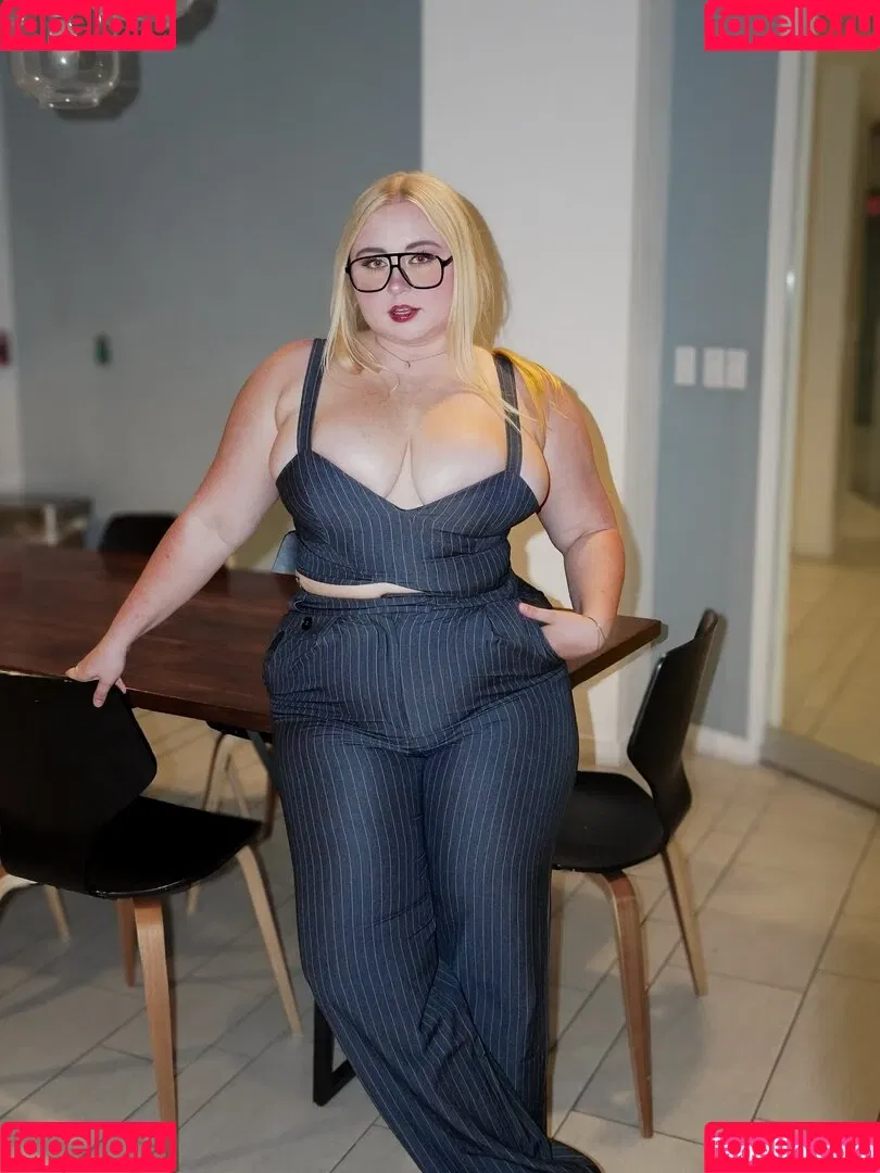 Niki Peacock / presidentniki Onlyfans Photo Gallery 