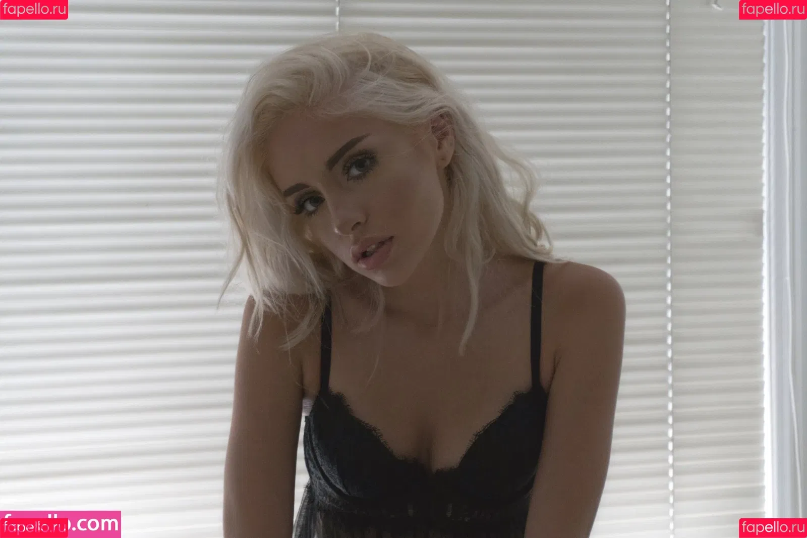 Lissapolooza / Naomi Woods / naomiwoods.official Onlyfans Photo Gallery 