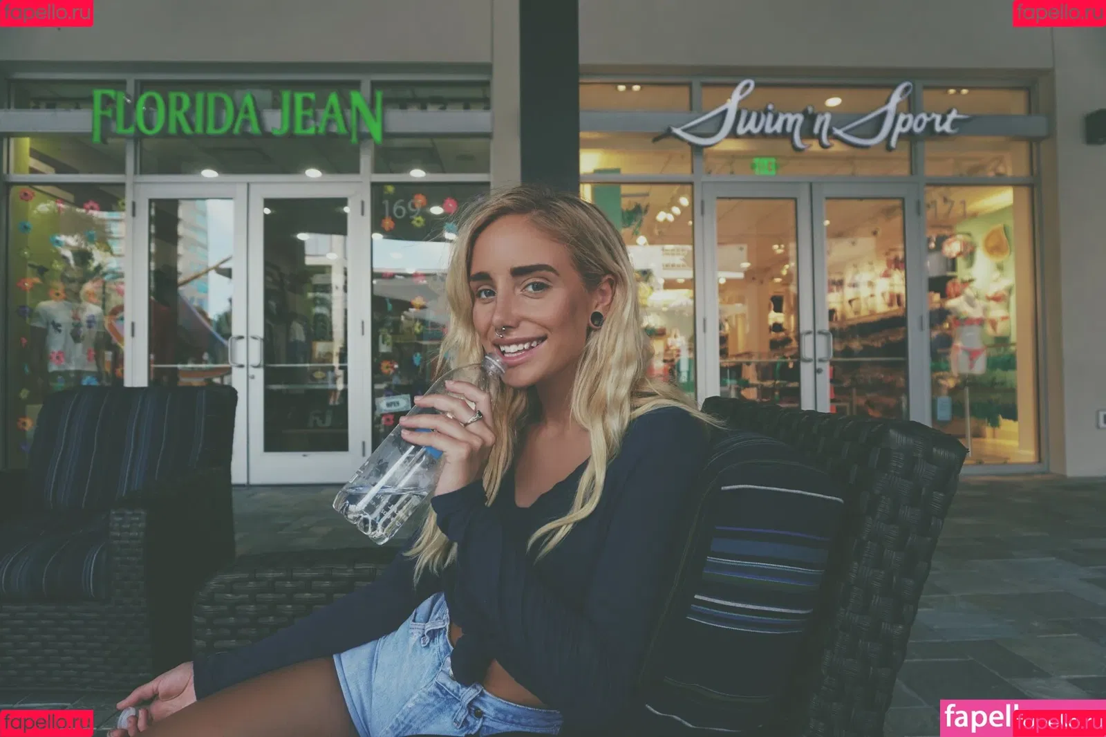 Lissapolooza / Naomi Woods / naomiwoods.official Onlyfans Photo Gallery 