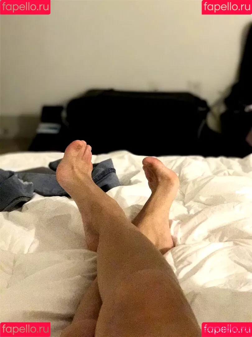 Lissapolooza / Naomi Woods / naomiwoods.official Onlyfans Photo Gallery 