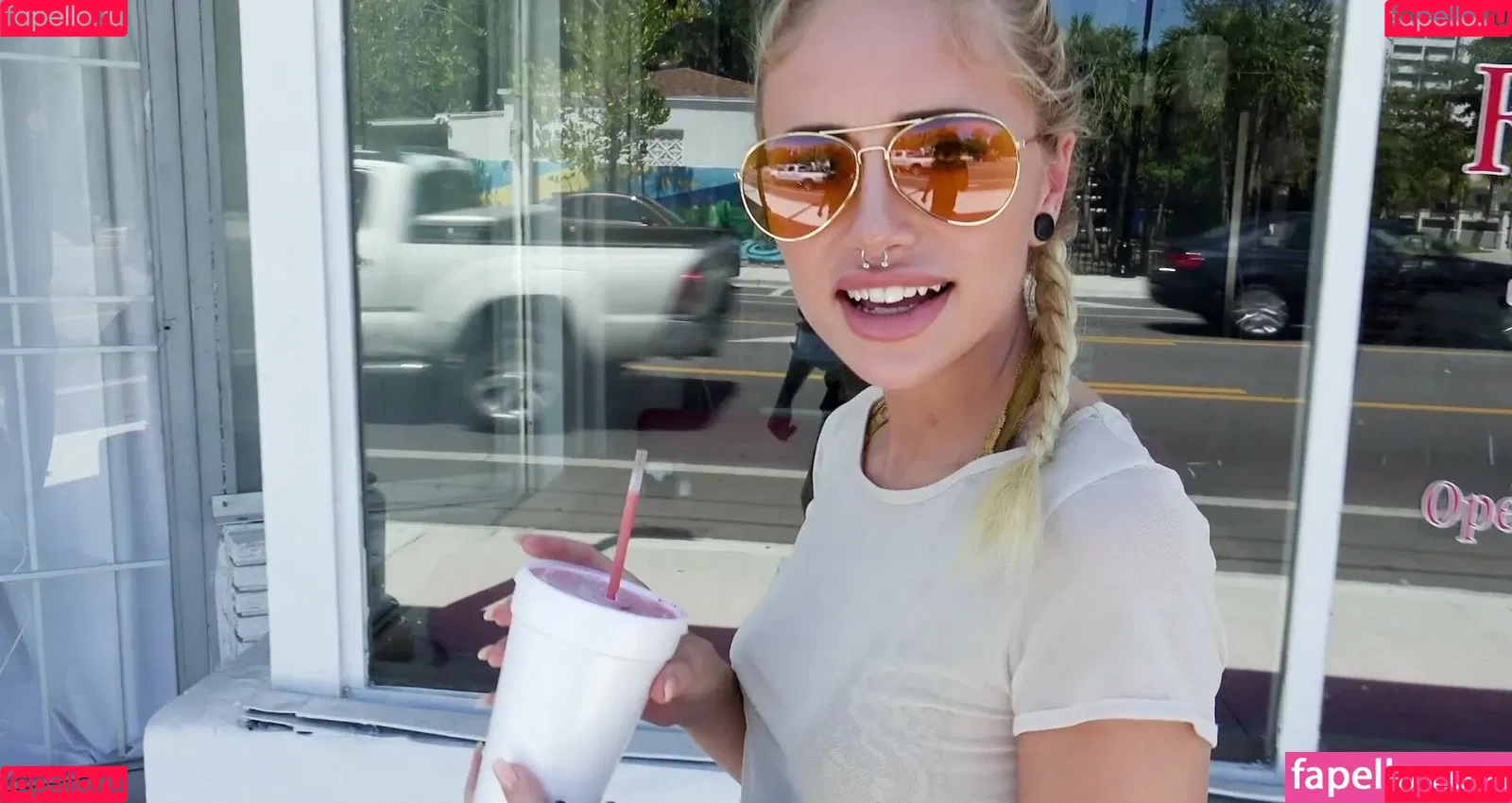 Lissapolooza / Naomi Woods / naomiwoods.official Onlyfans Photo Gallery 