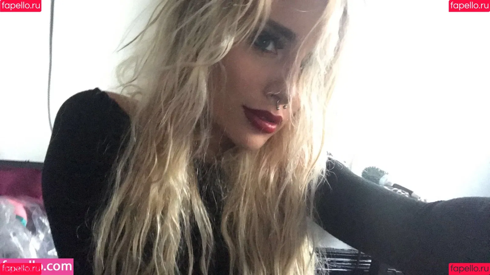 Lissapolooza / Naomi Woods / naomiwoods.official Onlyfans Photo Gallery 