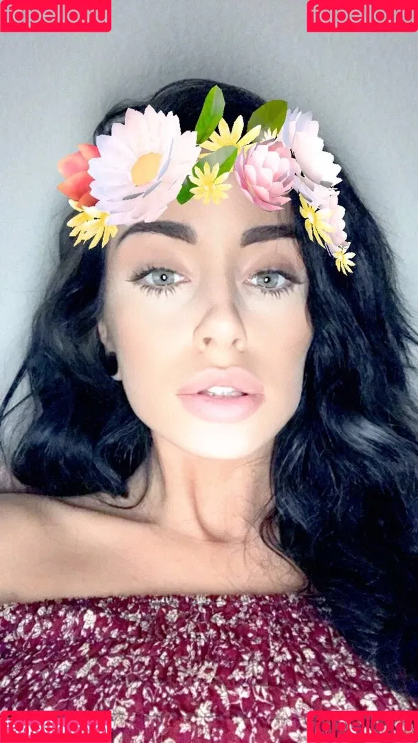 Lissapolooza / Naomi Woods / naomiwoods.official Onlyfans Photo Gallery 