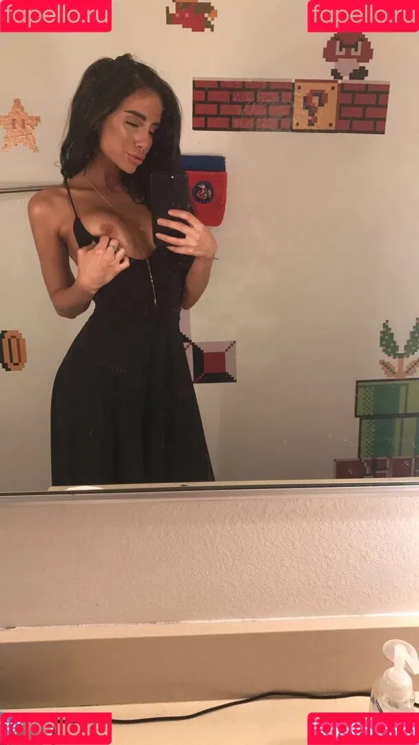 Lissapolooza / Naomi Woods / naomiwoods.official Onlyfans Photo Gallery 