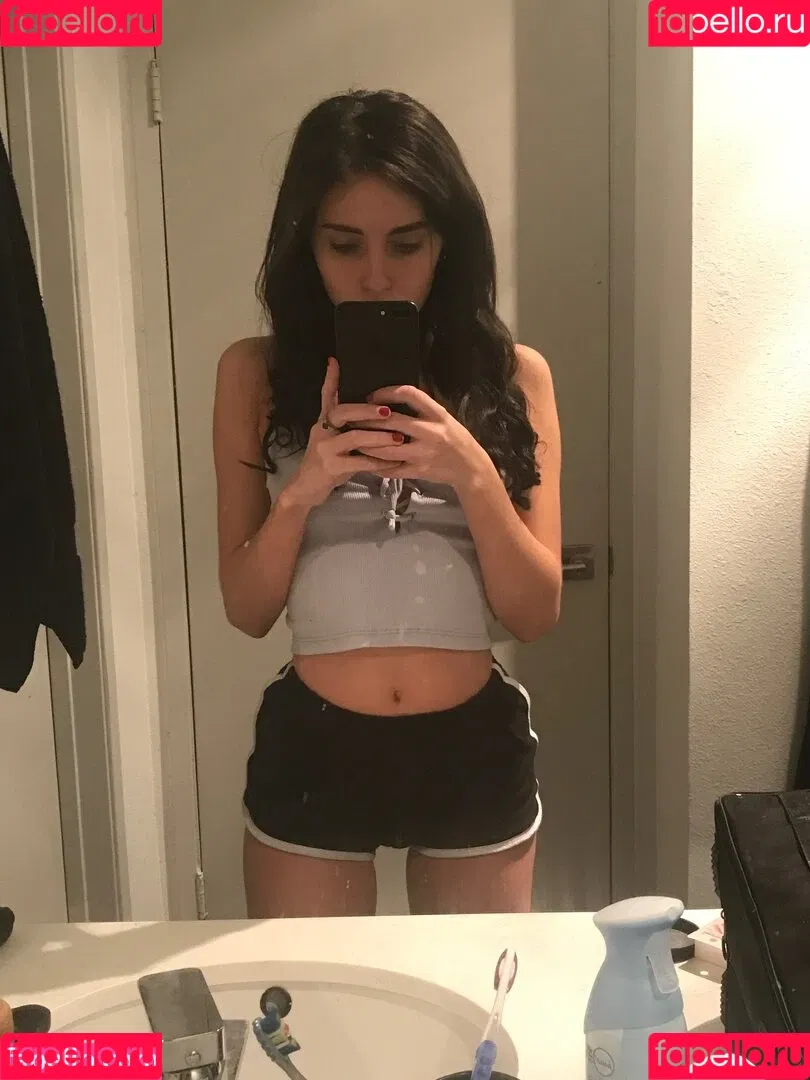 Lissapolooza / Naomi Woods / naomiwoods.official Onlyfans Photo Gallery 