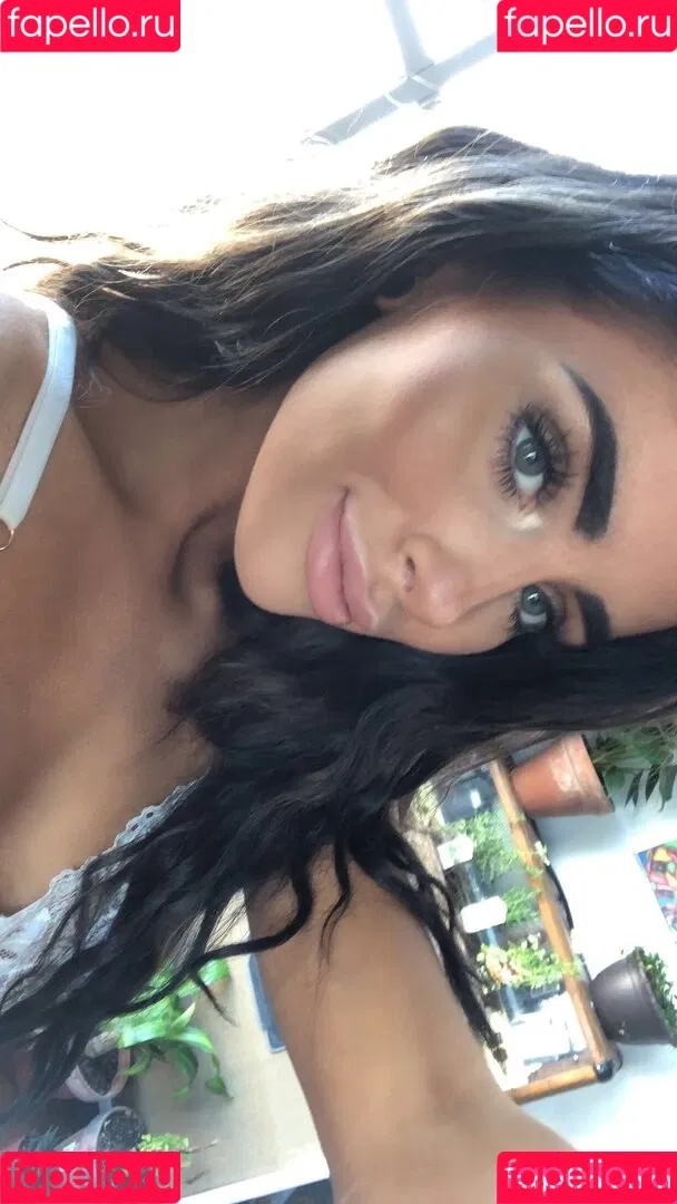 Lissapolooza / Naomi Woods / naomiwoods.official Onlyfans Photo Gallery 