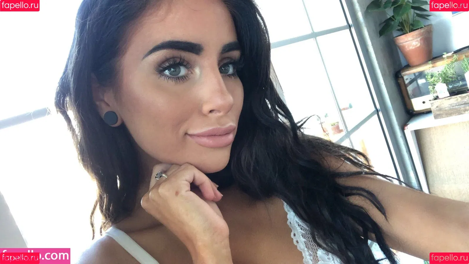 Lissapolooza / Naomi Woods / naomiwoods.official Onlyfans Photo Gallery 