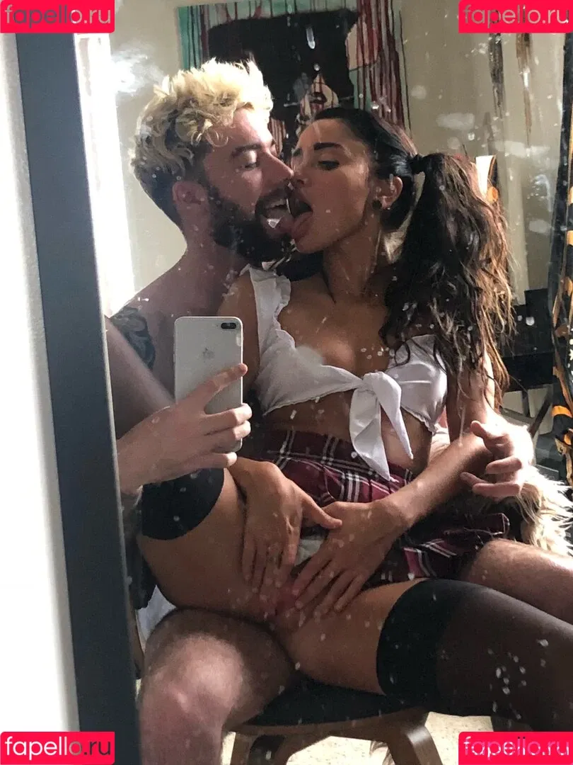 Lissapolooza / Naomi Woods / naomiwoods.official Onlyfans Photo Gallery 