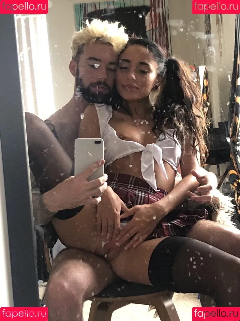 Lissapolooza / Naomi Woods / naomiwoods.official Onlyfans Photo Gallery 