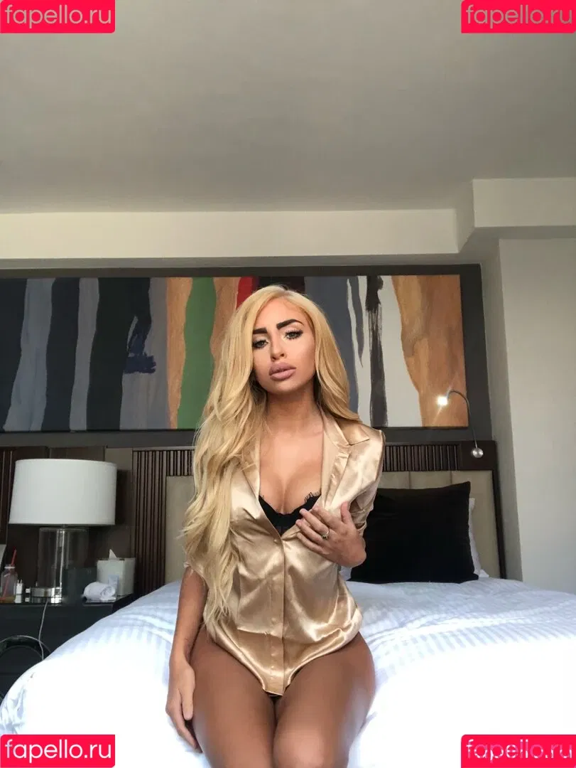 Lissapolooza / Naomi Woods / naomiwoods.official Onlyfans Photo Gallery 