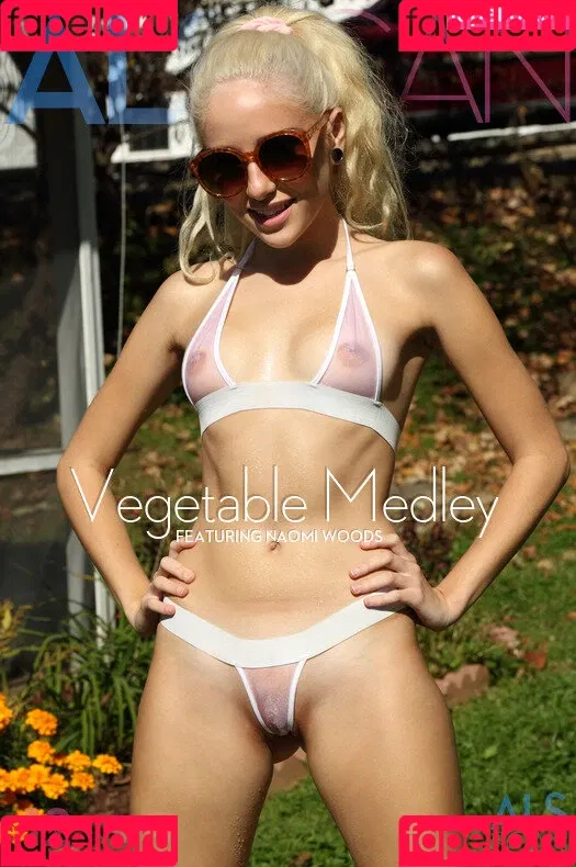 Lissapolooza / Naomi Woods / naomiwoods.official Onlyfans Photo Gallery 