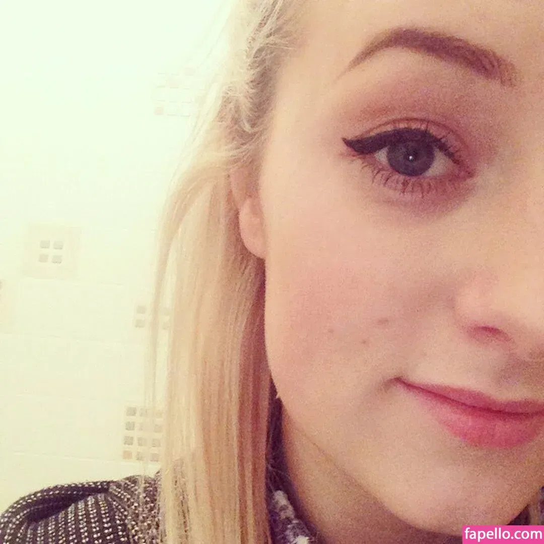 Bobbie Ann / bobbieann / bobbieann_11 Onlyfans Photo Gallery 