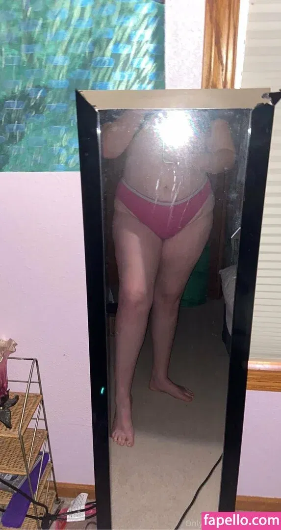 rachel000 Onlyfans Photo Gallery 