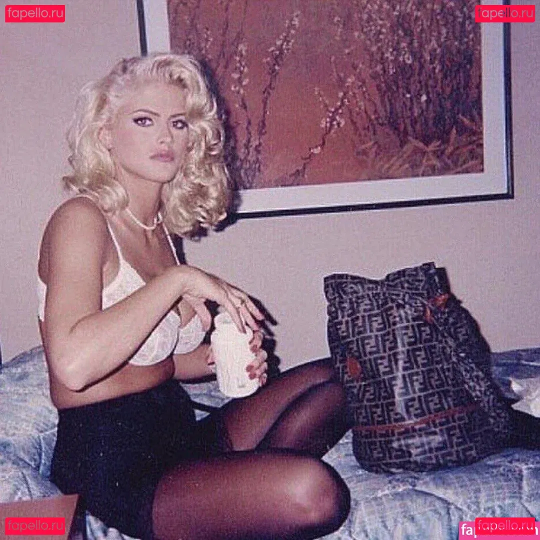 Anna Nicole Smith Onlyfans Photo Gallery 