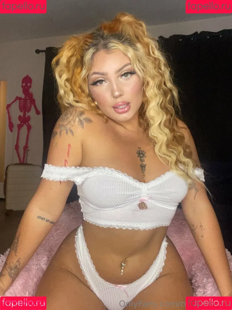 rubirhoades / rubymai_g Onlyfans Photo Gallery 