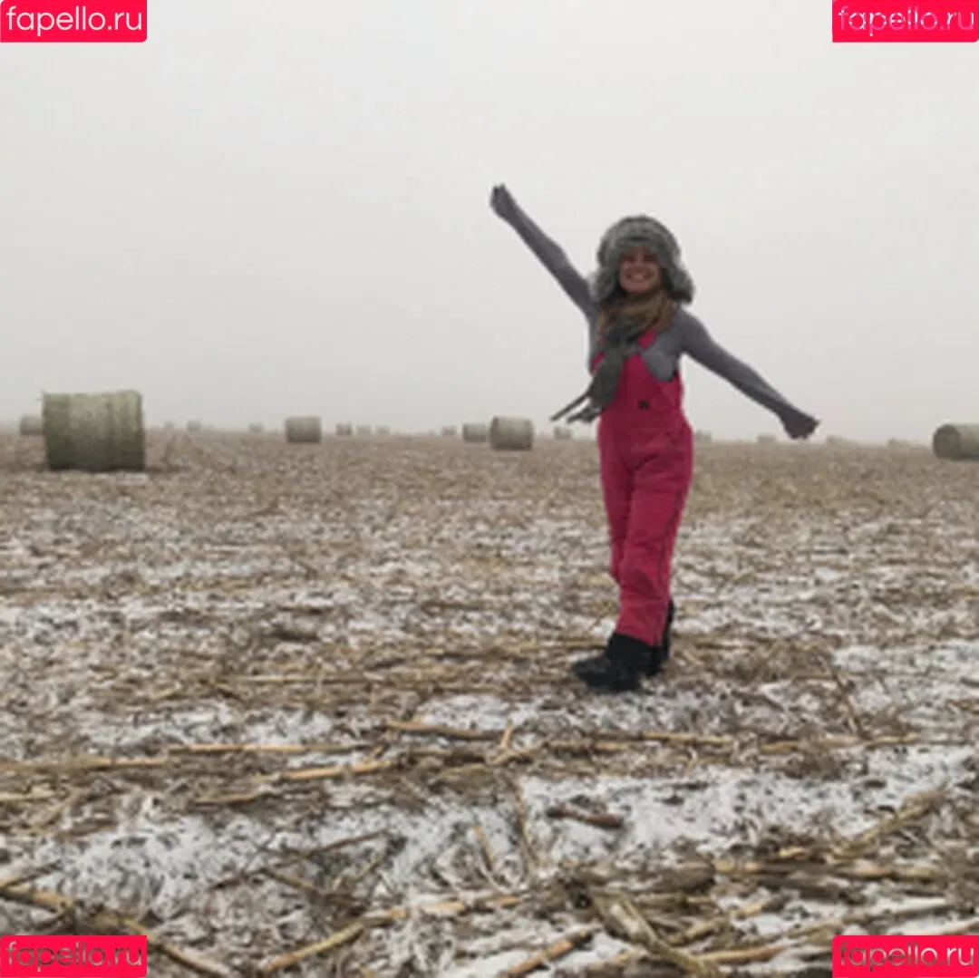 Meet Madden / maddendeegan / meet.madden_ Onlyfans Photo Gallery 