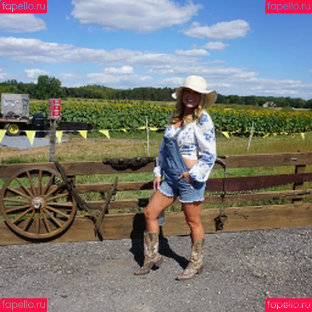 Meet Madden / maddendeegan / meet.madden_ Onlyfans Photo Gallery 