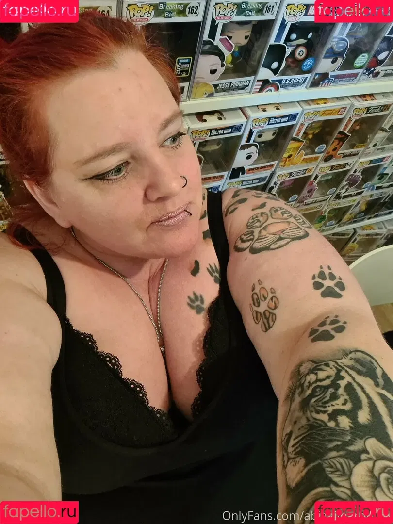 abigail_barry_1 / abigailbarrybbw Onlyfans Photo Gallery 