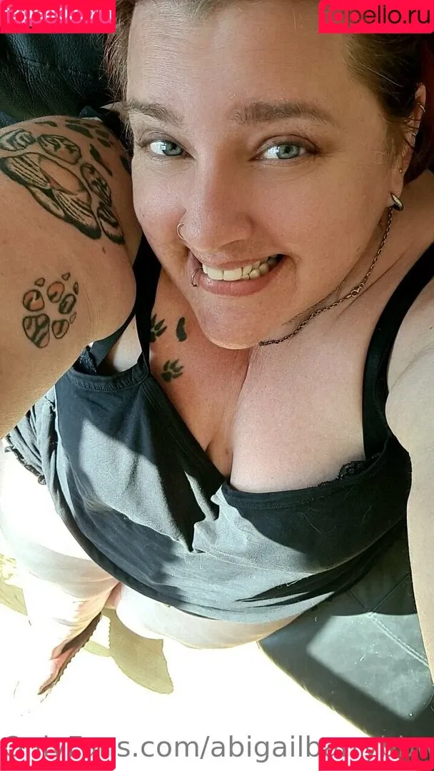 abigail_barry_1 / abigailbarrybbw Onlyfans Photo Gallery 