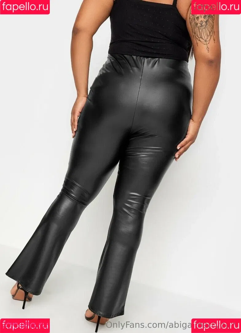 abigail_barry_1 / abigailbarrybbw Onlyfans Photo Gallery 