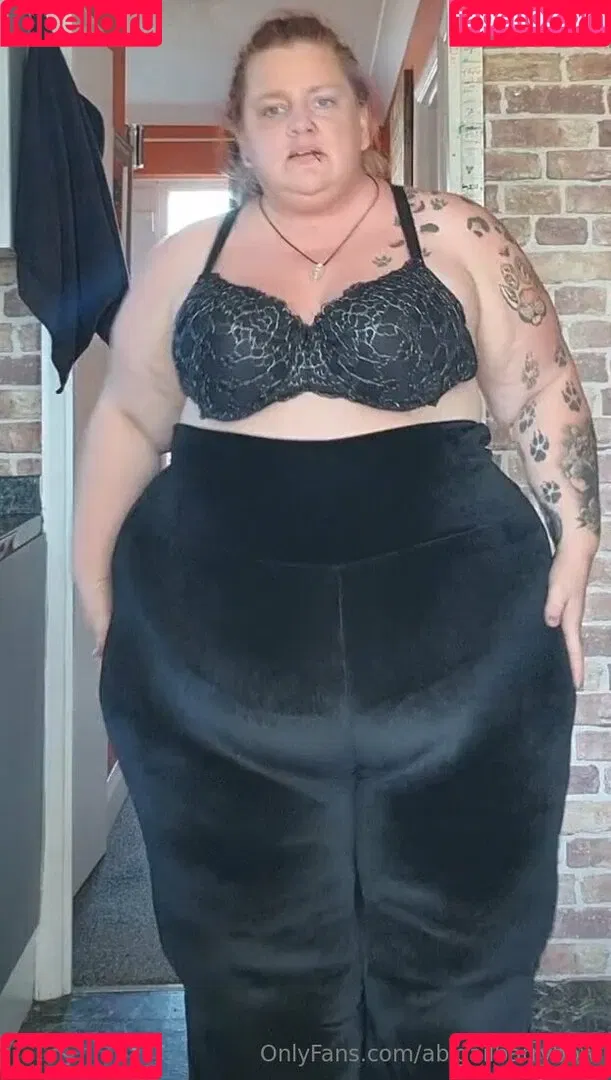 abigail_barry_1 / abigailbarrybbw Onlyfans Photo Gallery 