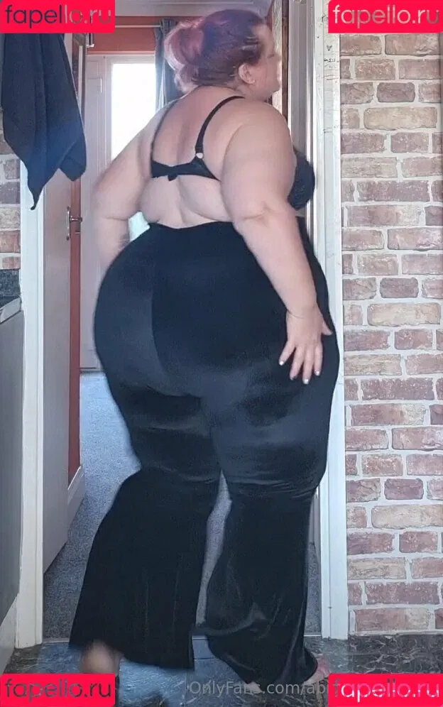 abigail_barry_1 / abigailbarrybbw Onlyfans Photo Gallery 