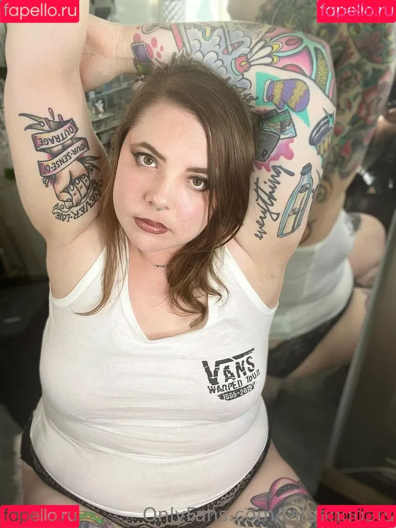 tatsandbats / tatsandcats22 Onlyfans Photo Gallery 