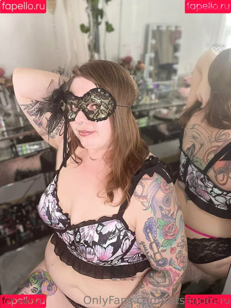 tatsandbats / tatsandcats22 Onlyfans Photo Gallery 