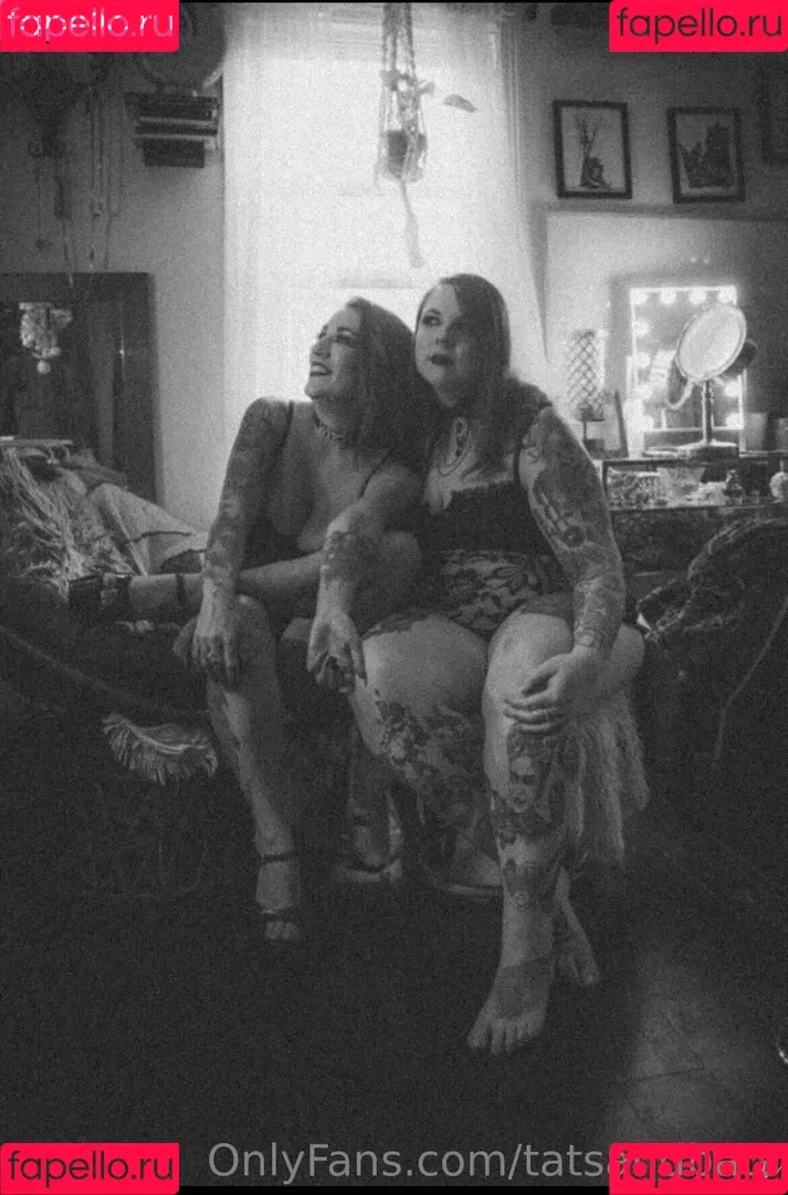 tatsandbats / tatsandcats22 Onlyfans Photo Gallery 