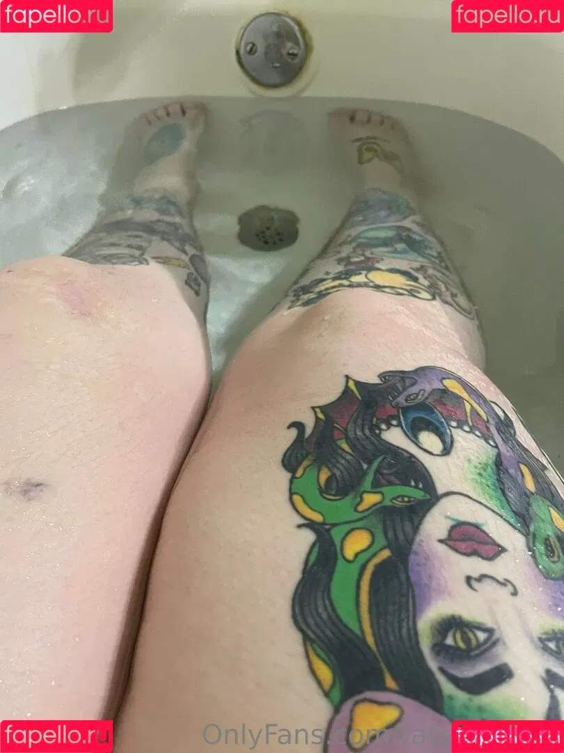 tatsandbats / tatsandcats22 Onlyfans Photo Gallery 