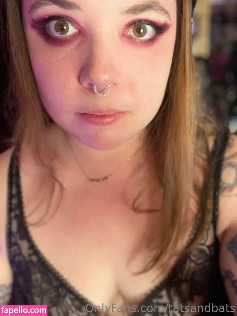 tatsandbats / tatsandcats22 Onlyfans Photo Gallery 