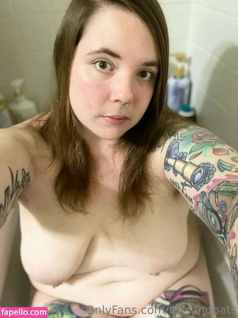tatsandbats / tatsandcats22 Onlyfans Photo Gallery 