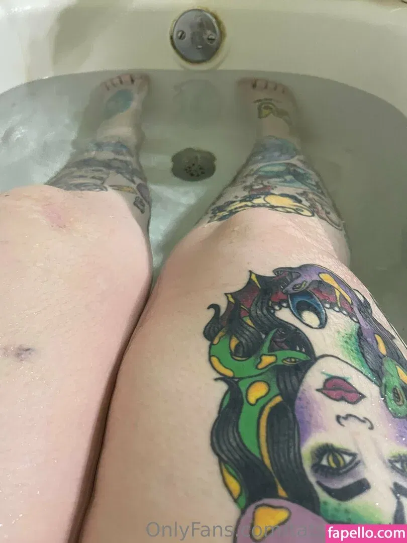 tatsandbats / tatsandcats22 Onlyfans Photo Gallery 