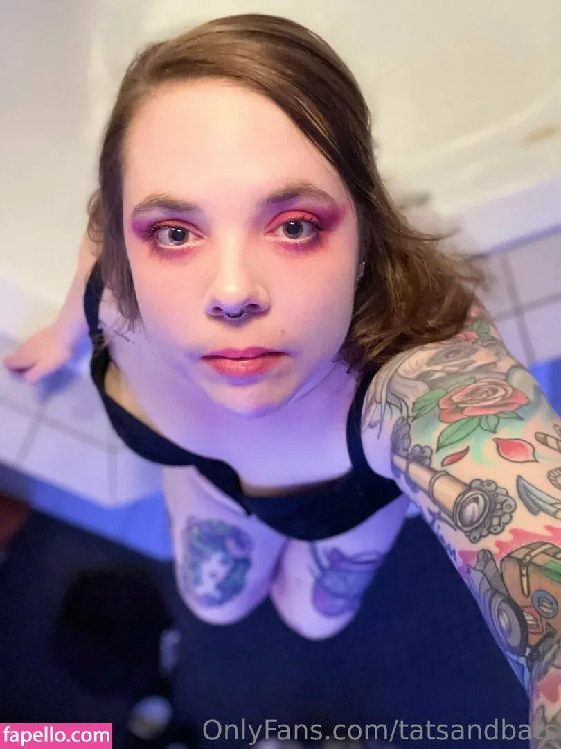 tatsandbats / tatsandcats22 Onlyfans Photo Gallery 